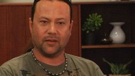 Mike Starr ist tot Mike Starr wurde tot in seiner Wohnung in Salt Lake City aufgefunden. Die Todesursache ist bis jetzt nicht bekannt, aber es wird vermutet, dass er an Überdosis gestorben ist. Alice...