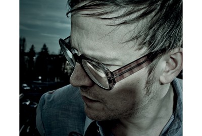 Tom Lüneburger kann sich mit diesem Album auch in USA blicken lassen. Man erkennt keinen Unterschied, ob es ein deutscher oder amerikanischer Sänger ist. Er erinnert mich einbisschen an James...