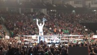 Wrestling! Ein Spektakel kehrt zurück! WWE Wrestlemania Revenge in Berlin Wenn im Ring nicht geboxt wird, sondern Kämpfer mit halsbrecherischen Mannövern durch die Luft fliegen und wenn das Publikum gröhlt, stampft, buht und wie von Sinnen ihre Favoriten anfeuert, dann...